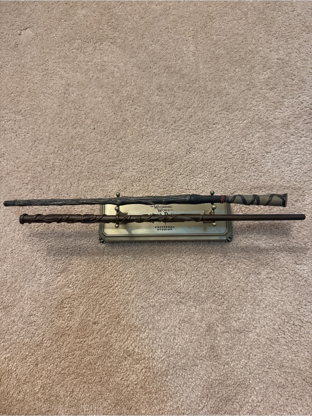 The Wizarding World Decorative Wand Set - Brown & Black